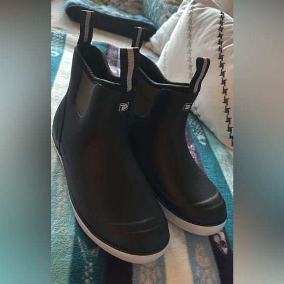 Black Ankle Rain Boots - Picture 1 of 1
